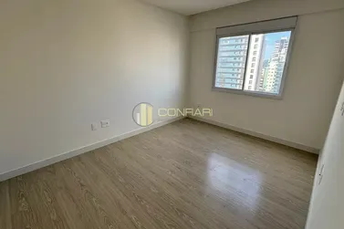 Apartamento &agrave; venda - 179m&sup2; - Meia Praia
