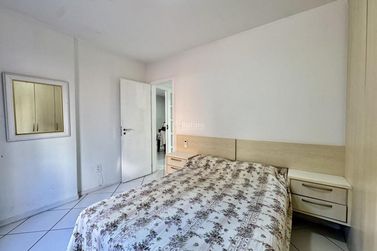 Apartamento &agrave; venda - 80m&sup2; - Centro