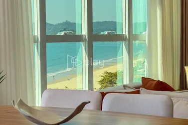 Apartamento &agrave; venda - 140m&sup2; - Meia Praia