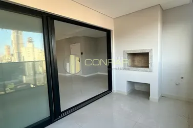 Apartamento &agrave; venda - 92m&sup2; - centro