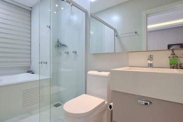 Apartamento para alugar - 162m&sup2; - Meia Praia