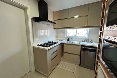 Apartamento &agrave; venda - Meia Praia