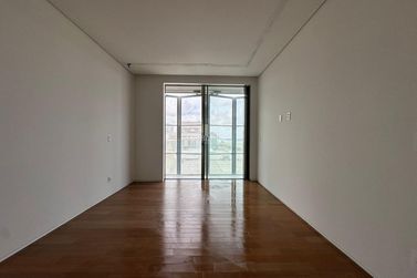 Apartamento &agrave; venda - 330m&sup2; - Praia Brava