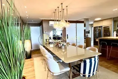 Apartamento &agrave; venda - 500m&sup2; - Meia Praia