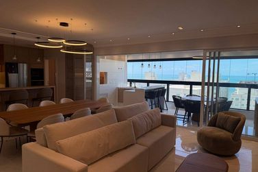 Apartamento &agrave; venda - Meia Praia
