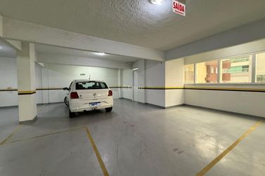 Apartamento &agrave; venda - 120m&sup2; - Meia Praia