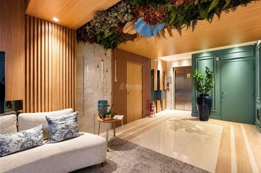 Apartamento &agrave; venda - 127m&sup2; - Meia Praia