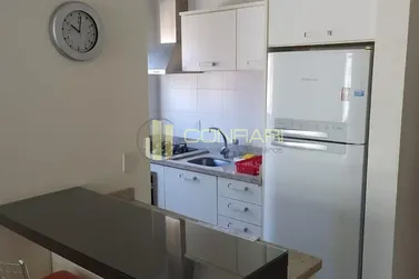Apartamento &agrave; venda - 95m&sup2; - Meia Praia