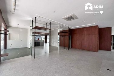 Sala Comercial para alugar - 258m&sup2; - Pioneiros
