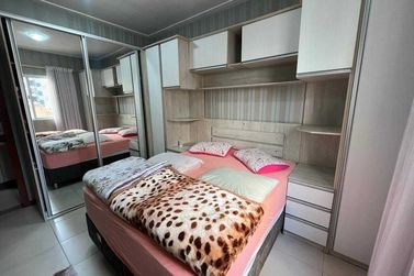 Apartamento &agrave; venda - 100m&sup2; - Meia Praia