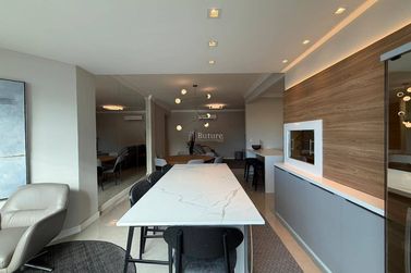 Apartamento &agrave; venda - Meia Praia