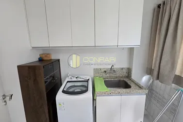Apartamento &agrave; venda - 130m&sup2; - Meia Praia