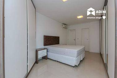 Apartamento para alugar - 150m&sup2; - Centro