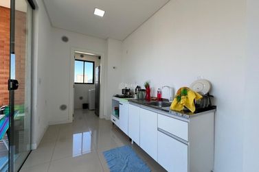 Apartamento &agrave; venda - 106m&sup2; - Meia Praia