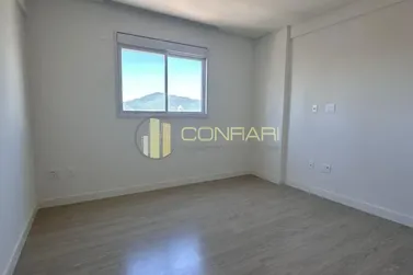Apartamento &agrave; venda - 116m&sup2; - Meia Praia