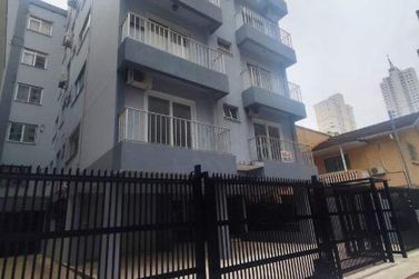 Apartamento para alugar - 45m&sup2; - Centro