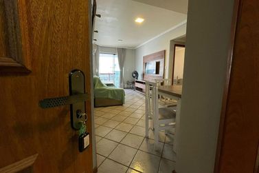 Apartamento &agrave; venda - 80m&sup2; - Meia Praia