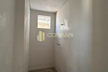 Apartamento &agrave; venda - 120m&sup2; - Meia praia