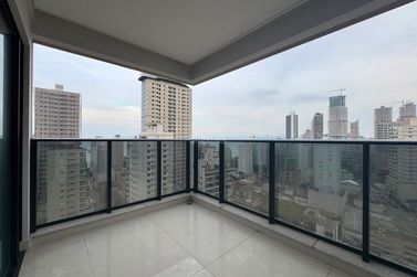Apartamento &agrave; venda - 93m&sup2; - Centro