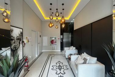 Apartamento &agrave; venda - 161m&sup2; - Meia Praia