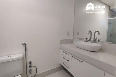 Apartamento para alugar - 230m&sup2; - Centro