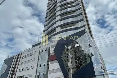 Apartamento &agrave; venda - 128m&sup2; - Meia Praia