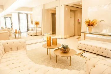 Apartamento &agrave; venda - 140m&sup2; - Meia Praia