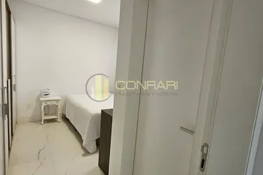 Apartamento para alugar - 127m&sup2; - Meia Praia