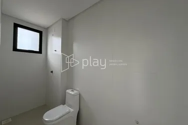 Apartamento &agrave; venda - 141m&sup2; - Meia Praia