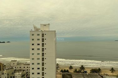 Apartamento &agrave; venda - 197m&sup2; - Meia Praia