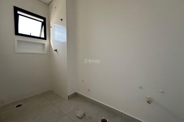 Apartamento &agrave; venda - 95m&sup2; - Meia Praia