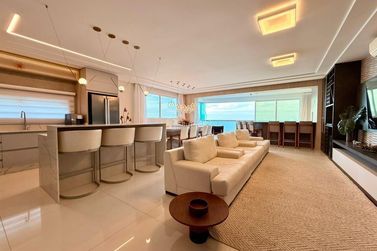 Apartamento &agrave; venda - 200m&sup2; - Meia Praia