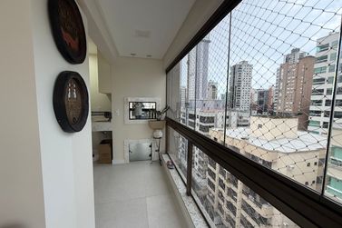Apartamento &agrave; venda - 109m&sup2; - Meia Praia