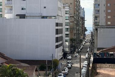 Apartamento &agrave; venda - 100m&sup2; - Meia Praia