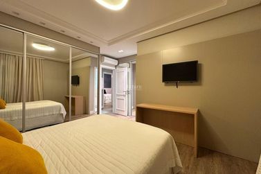 Apartamento &agrave; venda - 281m&sup2; - Meia Praia