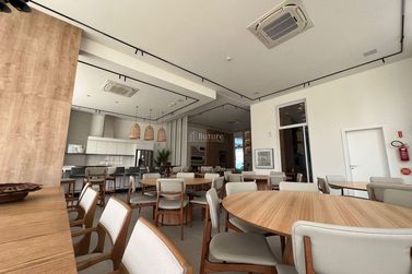 Apartamento &agrave; venda - 197m&sup2; - Meia Praia