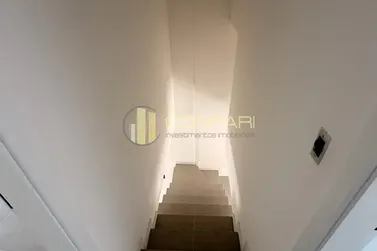 Sobrado &agrave; venda - 92m&sup2; - bombas