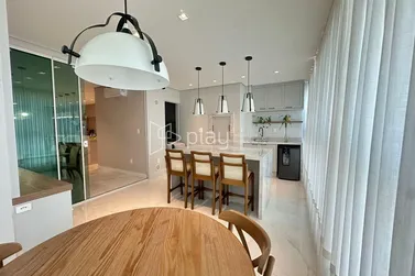 Apartamento &agrave; venda - 202m&sup2; - Meia Praia