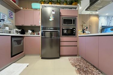 Apartamento &agrave; venda - 145m&sup2; - Meia Praia