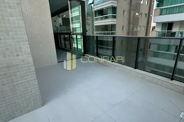 Apartamento &agrave; venda - 163m&sup2; - meia praia