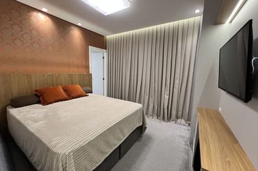 Apartamento &agrave; venda - 137m&sup2; - Meia Praia