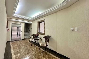 Apartamento &agrave; venda - Meia Praia