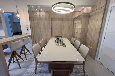 Apartamento &agrave; venda - 135m&sup2; - Meia Praia