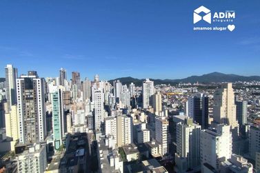 Apartamento para alugar - 125m&sup2; - Centro