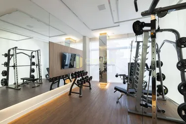 Apartamento &agrave; venda - 148m&sup2; - Meia Praia