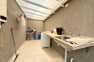 Apartamento &agrave; venda - 85m&sup2; - Meia Praia
