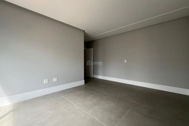 Apartamento &agrave; venda - 200m&sup2; - Meia Praia