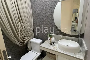 Apartamento &agrave; venda - 185m&sup2; - Meia Praia