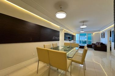 Apartamento &agrave; venda - 1102m&sup2; - Centro