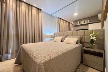 Apartamento &agrave; venda - 153m&sup2; - Meia Praia